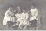 Сара ханым с сестрами в Бад-Наухайме